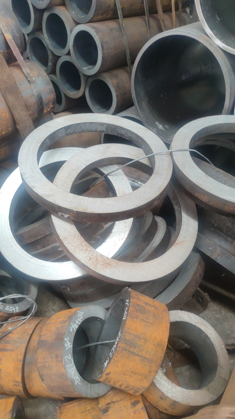 蓝山蓝山蓝山35CrMo无缝钢管切割加工